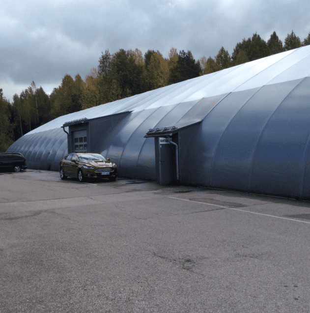 Mäkelän Kone vaihtoautohalli